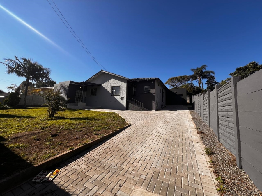 4 Bedroom Property for Sale in Cambridge West Eastern Cape